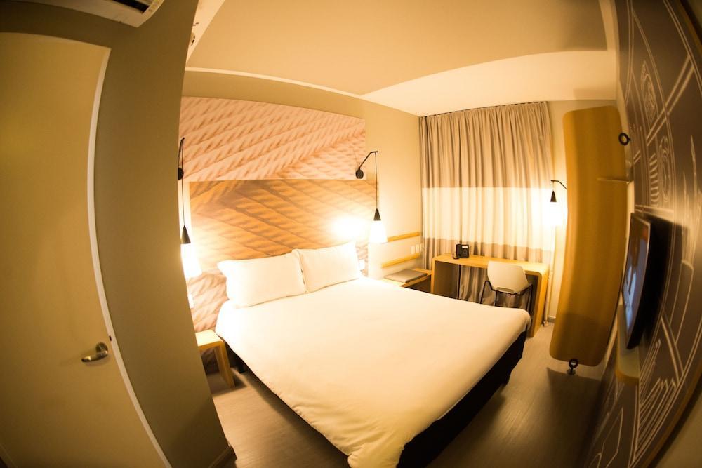 Ibis Jacareí Exterior foto