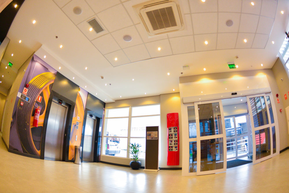 Ibis Jacareí Exterior foto